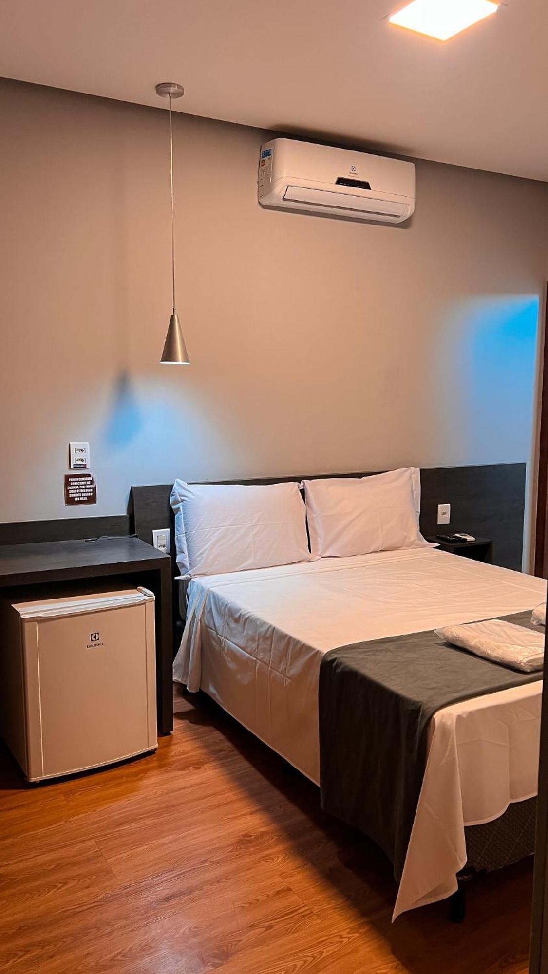 Hotel Cerrado Montes Claros Zewnętrze zdjęcie
